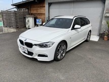 3シリーズツーリング 320i Mスポーツ 純正OP19インチAW　パワーテールゲート_画像3