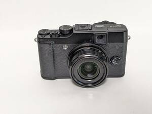 fujifilm X10