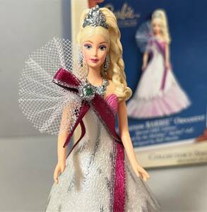 セレブレーションバービー　2005年版クリスマスオーナメント　ボブ・マッキーデザイン　ホールマーク社製　未使用　BARBIE　HALLMARK