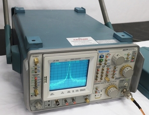 [Нормальная операция] Tektronix 497p 100 Гц-7 ГГц анализатор спектра