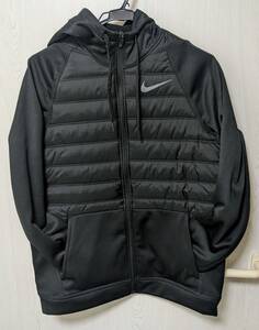 ★NIKE THERMA FULL-ZIP TRAINING JKT★ナイキ サーマ ハイブリッド 中綿 ジャケット★黒 サイズM★CZ4343-010★