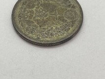竜 10銭銀貨 明治27年 直径 約17.95mm 重量 約2.62g 十銭 銀貨 近代銀貨 古銭 二十七年 C-90_画像8