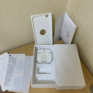 iPhone6，Gold,16GBのお箱とイヤホン