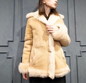 BURBERRY LONDON SHORT LENGTH BUTTON DESIGN MOUTON COAT/バーバリーロンドンショート丈ボタンデザインムートンコート