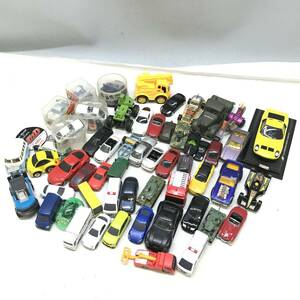 # MATCHBOX HOTWHEELS 他 ミニカー まとめ 大量 おもちゃ 乗用車 オープンカー 作業車 戦車 コレクション 中古品 #G31639