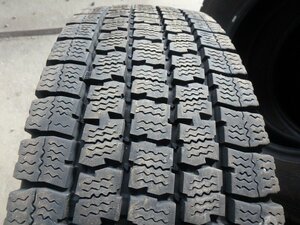 D511 送料無料【205/70R16 111/109】トーヨー M935 スタッドレス 1本のみ 2022年製 約6分山