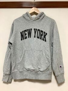 の1202 Champion チャンピオン スウェットパーカー S HOODIE フーディー グレー NEW YORK 裏パイル