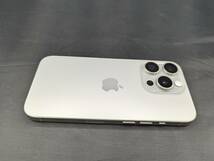 iPhone 15 Pro ナチュラルチタニウム 512 GB SIMフリー 美品　おまけつき_画像3