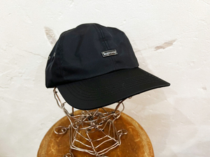 極美品 Supreme/シュプリーム 23AW Enamel Logo 6-Panel エナメルロゴ クラシックロゴ6パネルキャップ ブラック メンズ 帽子 