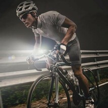 ①自転車 ライト led usb 充電式 ヘッドライト ソーラー テールライト付き 防水 ハンドル取り付け_画像5