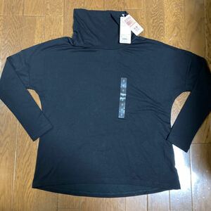 ユニクロ　UNIQLO ★新品　極暖　ヒートテックウォーム　黒　オフタートルネックTシャツ★Ｓ