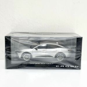 60-5■未開封 1円～ TOYOTA CROWNトヨタ クラウン 1/30 ダイキャスト ②1J6 プレシャスシルバー サンプル ミニカー 非売品