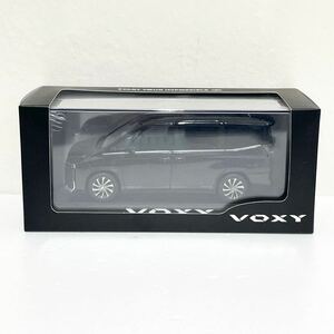 60-12■未開封 1円～ TOYOTA VOXYトヨタ ヴォクシー 1/30 ダイキャスト④218 アティチュードブラックマイカ カラーサンプル ミニカー 