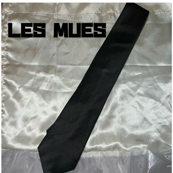 ネクタイ 柄　LES MUES