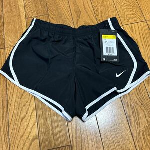 NIKE ナイキ　ショートパンツ　インナーパンツ付き　黒　140（S）