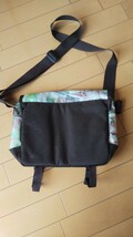 一度使用☆ノースフェイス☆ THE NORTH FACE☆Messenger Bag☆ショルダーバッグ☆メッセンジャーバッグ_画像3