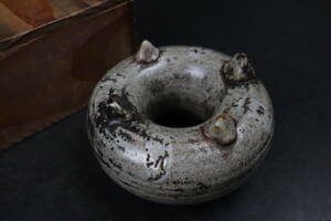 【T256】朝鮮美術 李朝 白磁 ドーナツ型 水滴 時代箱