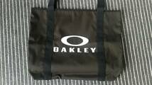 【送料無料】OAKLEY [オークリー] トートバッグ　ショルダー　ブラック_画像2