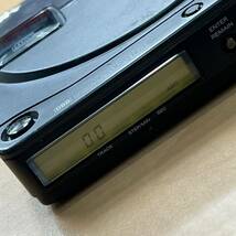 CD90 通電OK SONY Discman D-90 CDウォークマン ポータブルCDプレーヤー_画像3