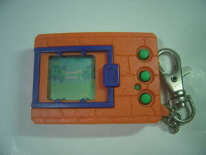 作動・機能OK！デジモン　デジタルモンスター　Ver.3　オレンジ色　育成ゲーム　携帯ゲーム　小型ゲーム　ミニゲーム　キーホルダーゲーム
