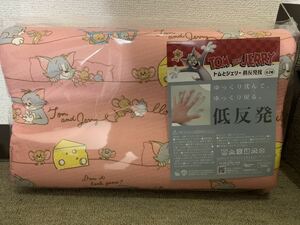 ★送料無料★ トムとジェリー　低反発枕　新品未開封　tom and jerry トム&ジェリー　まくら　ぬいぐるみ　ピンク