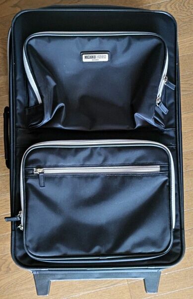 MICHIKO LONDON KOSHINO キャリーバッグ スーツケース 黒 ブラック 旅行カバン ミチコロンドン 