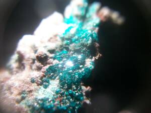 宝石質　カザフスタン　ダイオプテーズ　翠銅鉱　美しい結晶　　ハイグレード　定型外発送