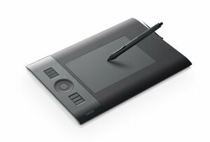 【中古】Wacom プロフェッショナルペンタブレット Sサイズ 紙とペンに迫る書き味 Intuos4 PTK-440/K0