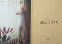 【ポスター付写真集×二冊セット★送料185円～】『PLAYBOY BLONDES』＋『PLAYBOY BRUNETTES』Chronicle Books刊：英語版_画像3