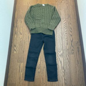 110cm カーキニット　黒デニムパンツ　２着　まとめ売り ニットセーター
