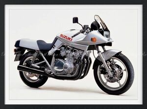 スズキ GSX1100S （SZ/初期型） 刀 カタナ KATANA 1982年 名車【額縁印刷】 壁紙ポスター 594×442mm （はがせるシール式） 001SGF2