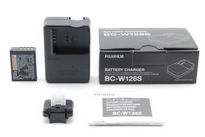 箱付き!!美品!! FUJIFILM BC-W126S 充電器 NP-W126S 充電式バッテリー 電池パック #5400