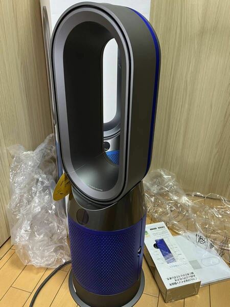 送料無料～(美品）ダイソン Dyson Pure Hot + Cool　空気清浄ファンヒーター HP04IBN アイアン／ブルー （F-6)