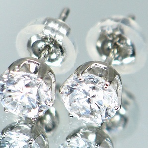 【宝石屋本舗】特価！計0.30ct天然ダイヤモンドPT900ピアスの画像3