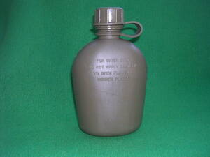 米軍 実物 水筒 1968年 未使用品 (18)
