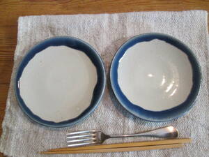 島根県の窯元　青縁取りの皿　陶器・作家もの　15cm皿/和洋問わずどうぞ