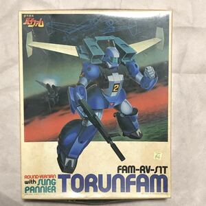 トゥランファム　1/144　No14　プラモデル 旧キット　バンダイ　銀河漂流バイファム　スリング・パニアー装備型　