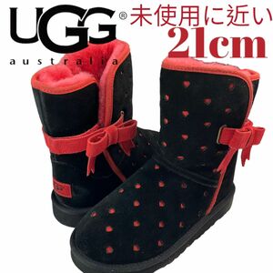 未使用に近い　綺麗　UGG アグ ムートン ブーツ　ハート　ブラック　レッド女の子　21cm