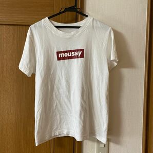 moussy ボックスロゴ ホワイト Tシャツ　