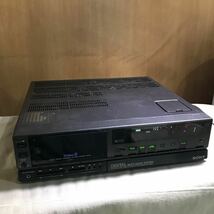 M SONY ソニー 8ミリ ビデオデッキ カセットデッキ EV-S600 _画像3