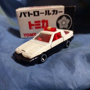 トミカ 三菱 スタリオン パトカー仕様 日本製 ワイドタイヤ