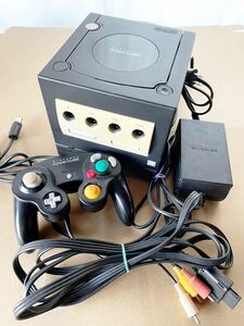 任天堂 ニンテンドー ゲームキューブ Nintendo GAMECUBE ジャンク品 本体 コントローラー 接続コード 電源アダプタ ブラック 黒