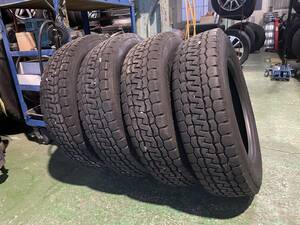 【7分山】2017年 ブリジストン 205/70R17.5 115/113L ミックスタイヤ4本 DURAVIS M804 /ブリヂストンキャンターエルフデュトロスタッドレス