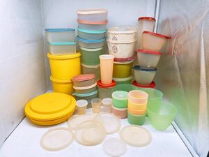 大量 タッパー まとめ売り 35個〜Tupperware 昭和レトロ 保存容器 収納整理 キッチン用品 調理ケース プラスチック 容器 中古品