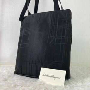 1円 美品 Salvatore Ferragamo サルバトーレフェラガモ トートバッグ メンズ A4◎肩掛け◎ ナイロン 金具 総柄 ビジネス レザー 本革 縦長