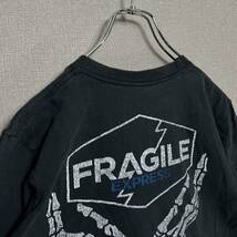 YT1106 United Ashle ユナイテッドアスレ FRAGILE EXPRESS フラジャイルエクスプレス プリントTシャツ Ｓサイズ 半袖 DEATH STRANDING_画像3