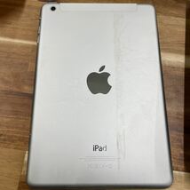 ①iPad mini 第一世代　モデルA1455 シルバー SIMなし【初期化済み】_画像1