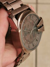 ディーゼル　メンズ腕時計　人気モデルのレアカラー_画像6