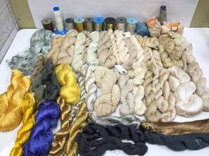 1710■　絹糸 大量おまとめ シルク SILK 織り糸 織物 着物 着尺 色 未使用 長期保管品