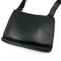 1円【名作・定価25万】入手困難品 プラダ PRADA ショルダーバッグ メッセンジャー 斜め掛け A4可 アーカイブ メンズ レザー 本革 ブラック_画像2